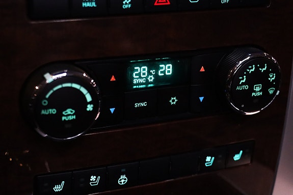 Dodge RAM 1500 27 of 30