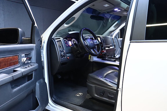 Dodge RAM 1500 10 of 30