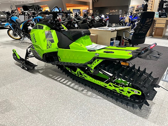 Arctic-cat M858 HCR 154 Nu i butiken 4 of 4