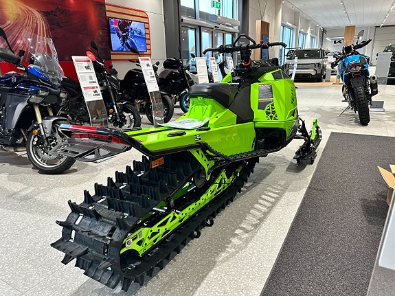 Arctic-cat M858 HCR 154 Nu i butiken 3 of 4