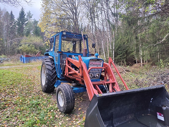 Ford 5000 2 of 7