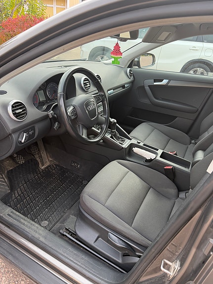 Audi A3 8 of 9