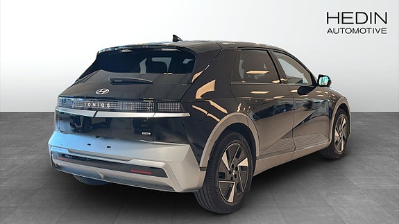 Hyundai Ioniq 5 2 of 12