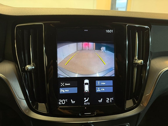 Volvo V60 17 of 19
