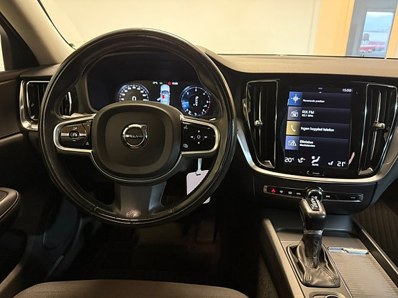 Volvo V60 7 of 19