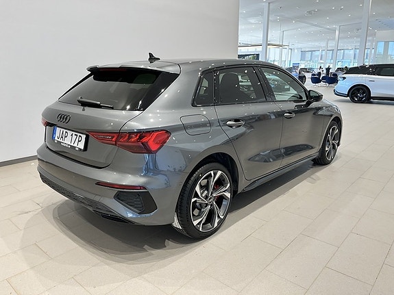 Audi A3 4 of 11