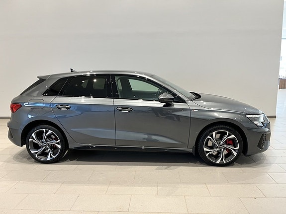 Audi A3 3 of 11