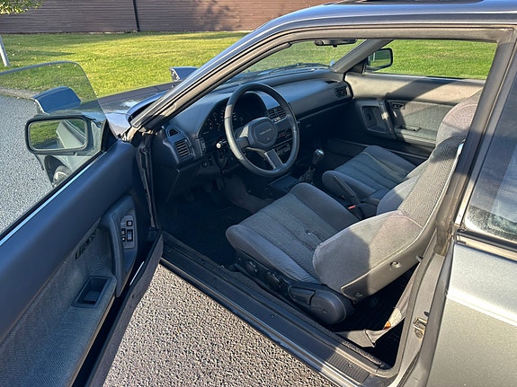 Toyota Celica 9 of 15