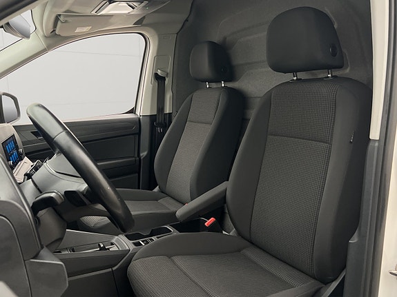 Volkswagen Caddy Maxi 17 of 30