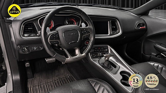 Dodge Challenger 6 of 9