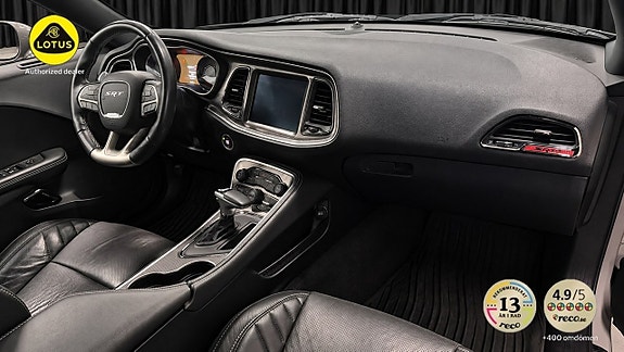 Dodge Challenger 8 of 9