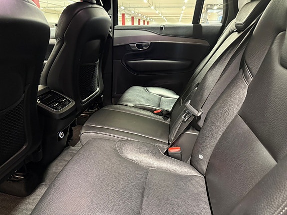 Volvo XC90 13 of 14