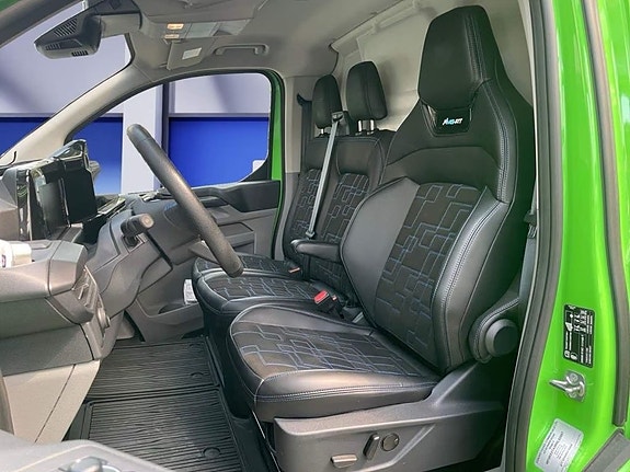Ford Transit Custom 9 of 13