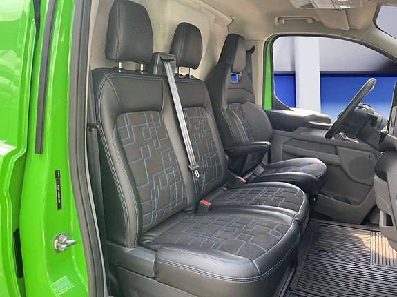 Ford Transit Custom 10 of 13