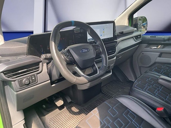 Ford Transit Custom 7 of 13