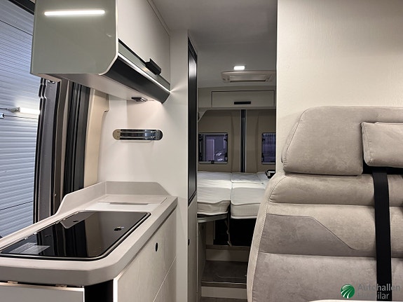 Karmann Davis 620 Lifestyle 11 of 15
