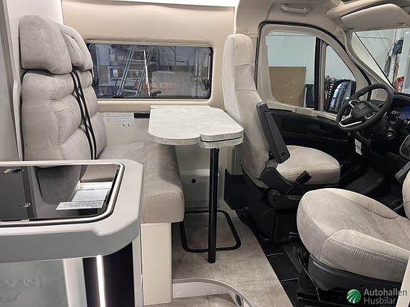 Karmann Davis 620 Lifestyle 12 of 15