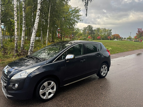 Peugeot 3008 2 of 11
