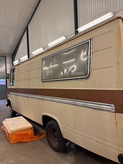 Mercedes-Benz 3 of 10
