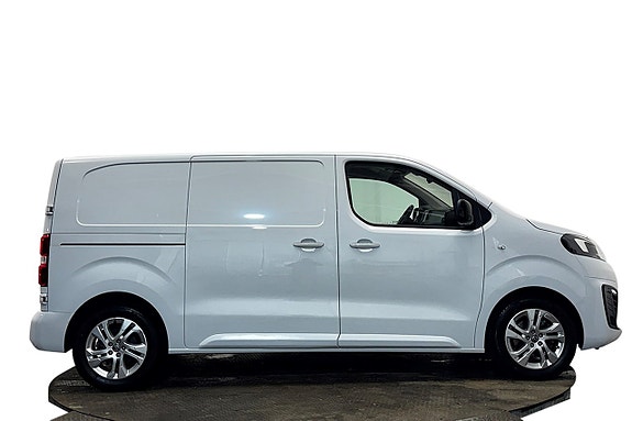 Opel Vivaro-e 5 of 30