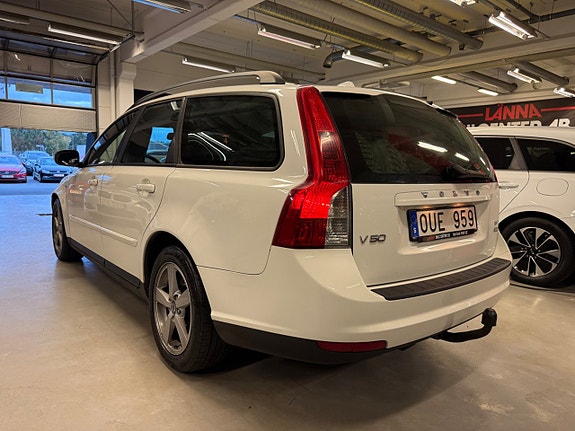 Volvo V50 8 of 20