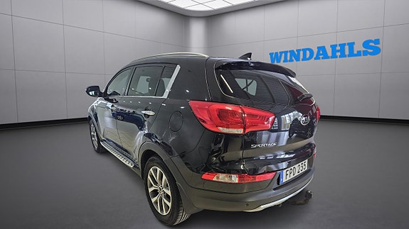 Kia Sportage 2 of 7