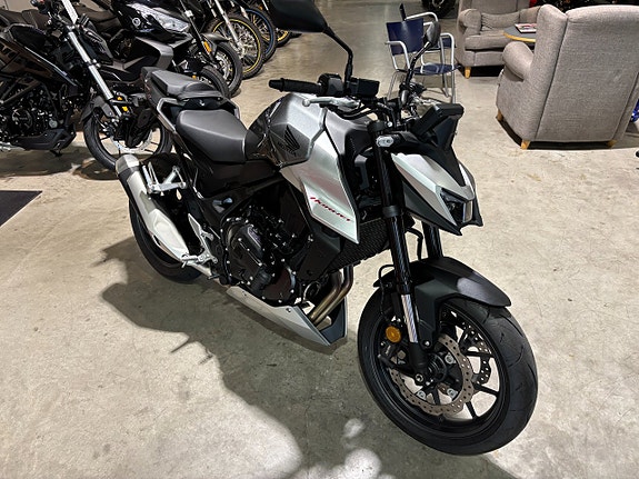 Honda CB750C Hornet E-Clutch #Endast 290 mil# 8 of 12
