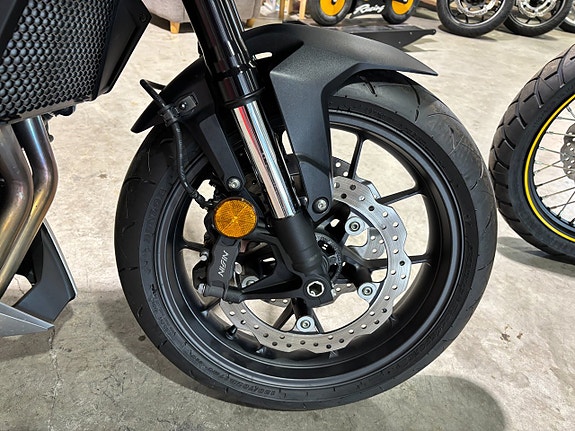 Honda CB750C Hornet E-Clutch #Endast 290 mil# 7 of 12