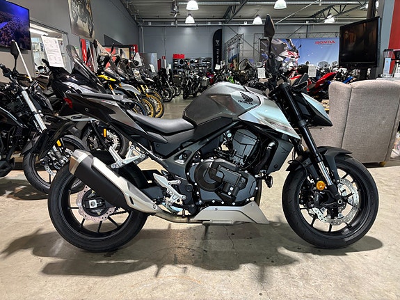 Honda CB750C Hornet E-Clutch #Endast 290 mil# 2 of 12