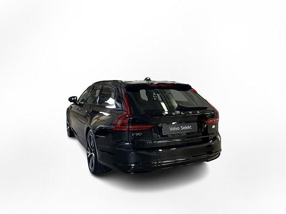 Volvo V90 3 of 19