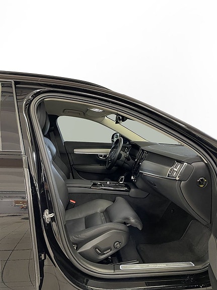 Volvo V90 16 of 19