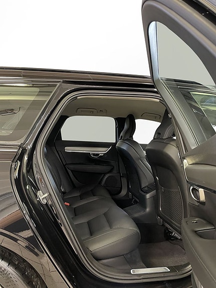 Volvo V90 15 of 19