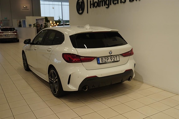 BMW 120d 4 of 16