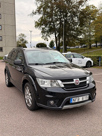 Fiat Freemont 2 of 10