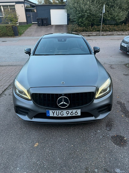 Mercedes-Benz C43 6 of 12