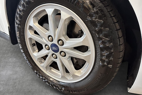Ford Transit Connect 8 of 23