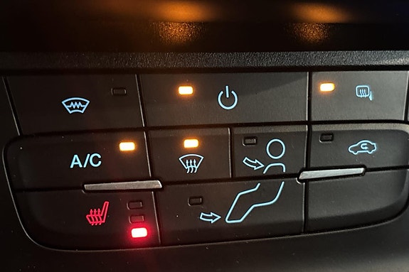 Ford Transit Connect 17 of 23