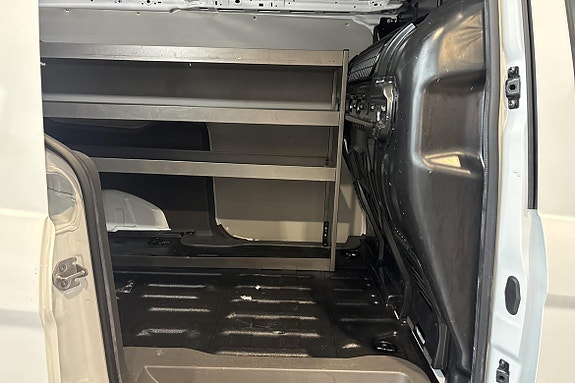 Ford Transit Connect 21 of 23