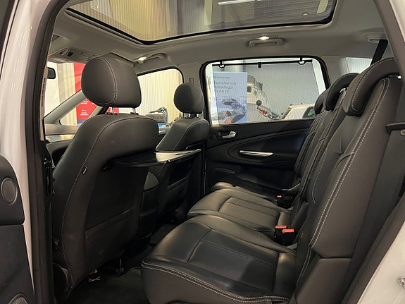 Ford S-MAX 15 of 26