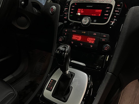 Ford S-MAX 21 of 26