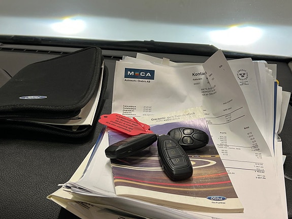 Ford S-MAX 24 of 26