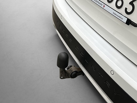 Volvo V90 Cross Country 10 of 30