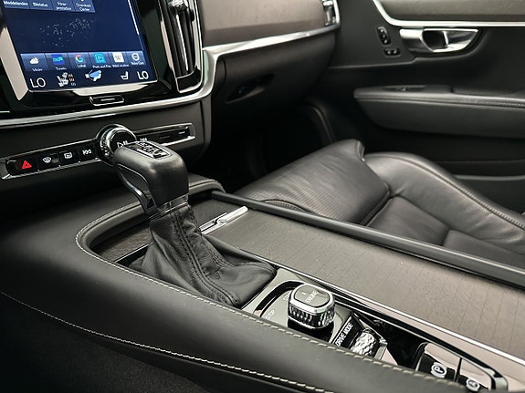 Volvo V90 Cross Country 29 of 30