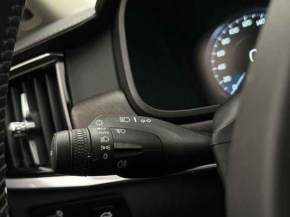 Volvo V90 Cross Country 24 of 30