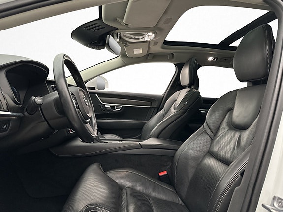 Volvo V90 Cross Country 15 of 30