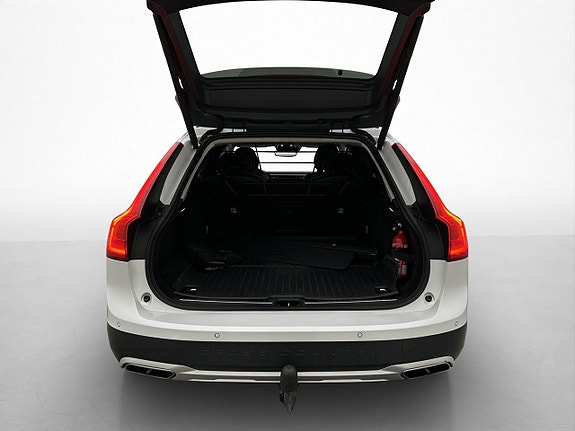 Volvo V90 Cross Country 12 of 30