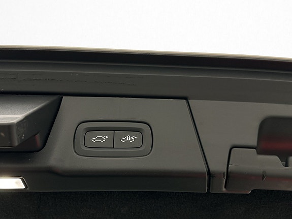 Volvo V90 Cross Country 13 of 30