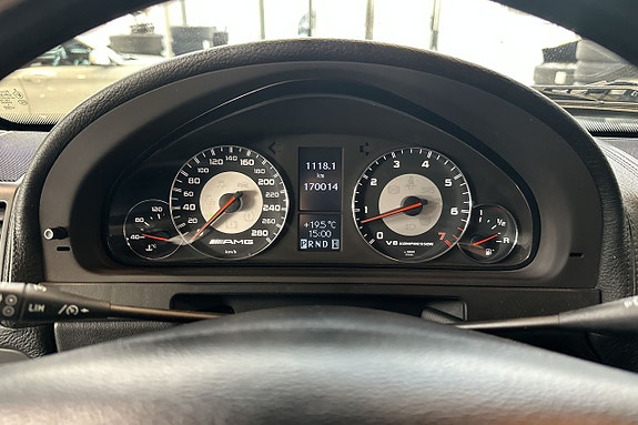 Mercedes-Benz G55 15 of 25