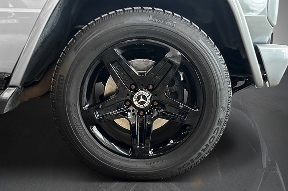 Mercedes-Benz G55 10 of 25