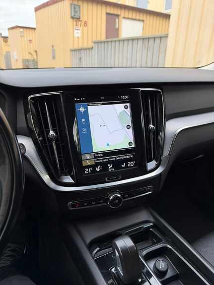 Volvo V60 12 of 17